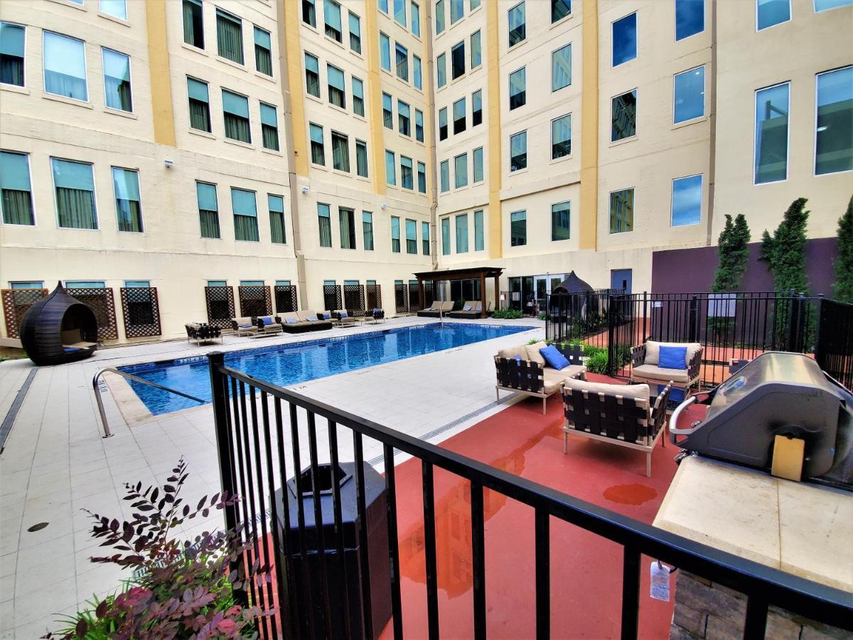Regal Stays Corporate Apartments - Downtown Даллас Экстерьер фото